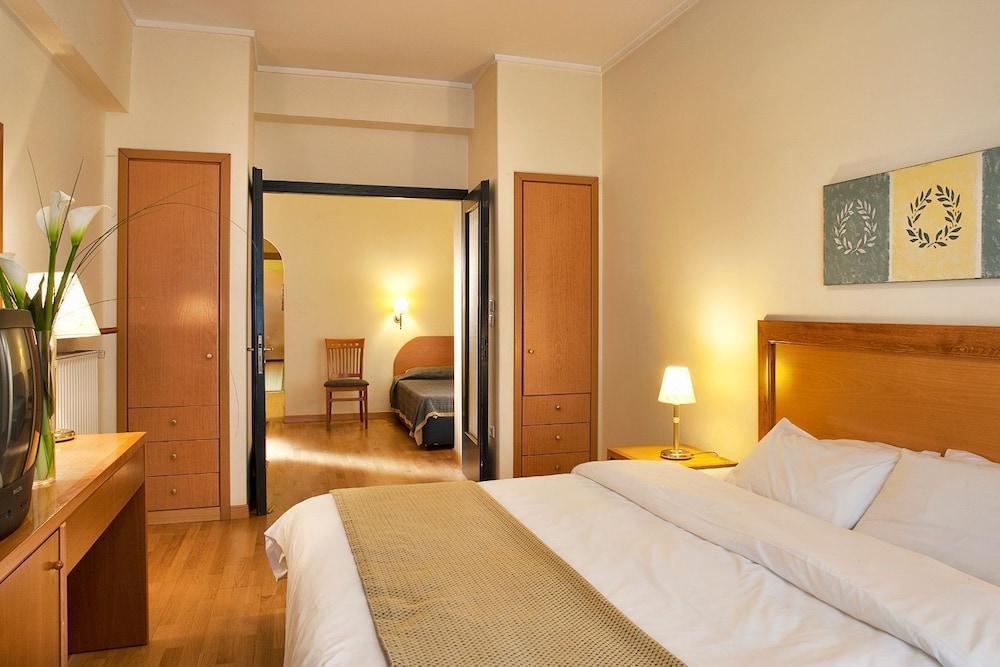 אתונה Hotel Achilleas מראה חיצוני תמונה